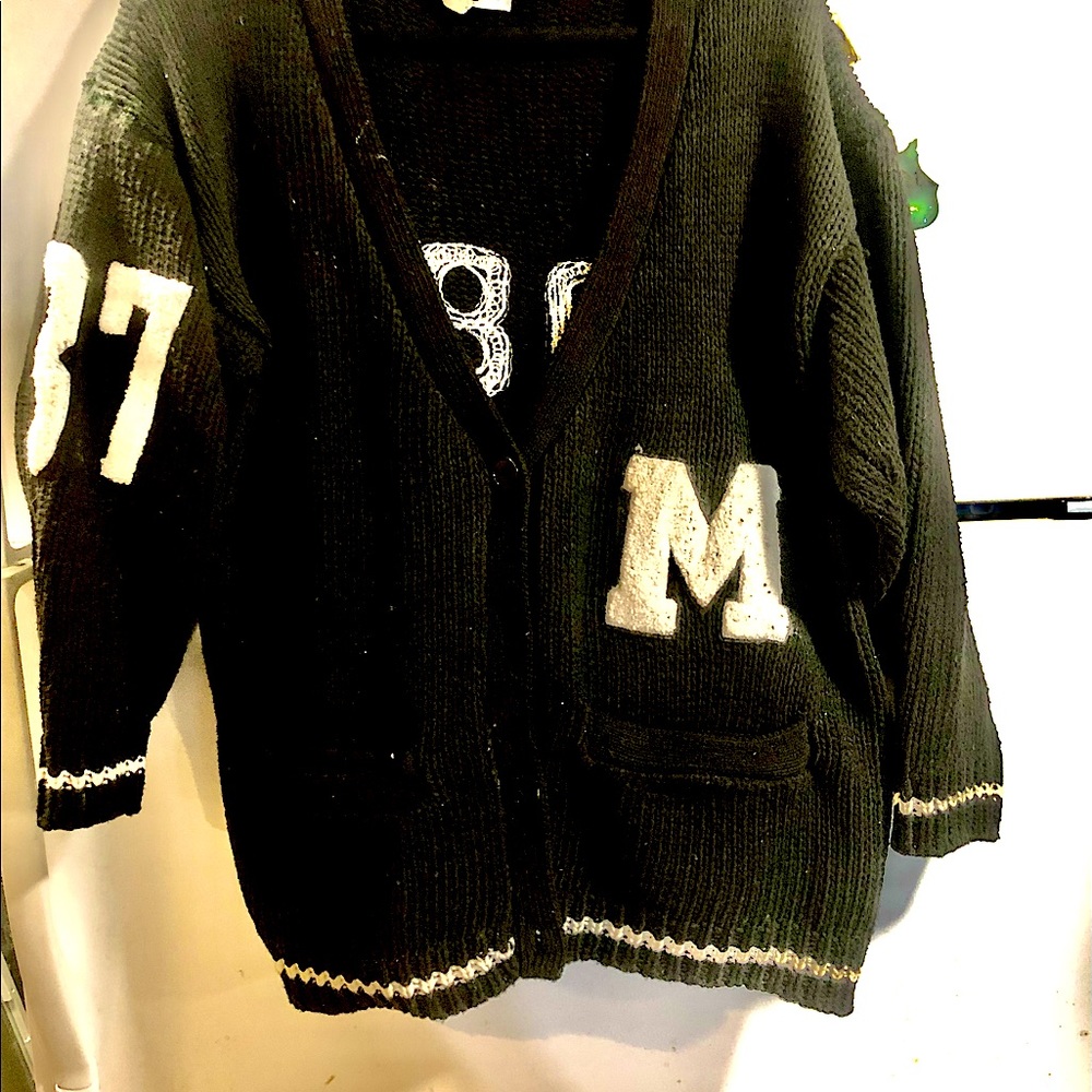 VINTAGE CARDIGAN